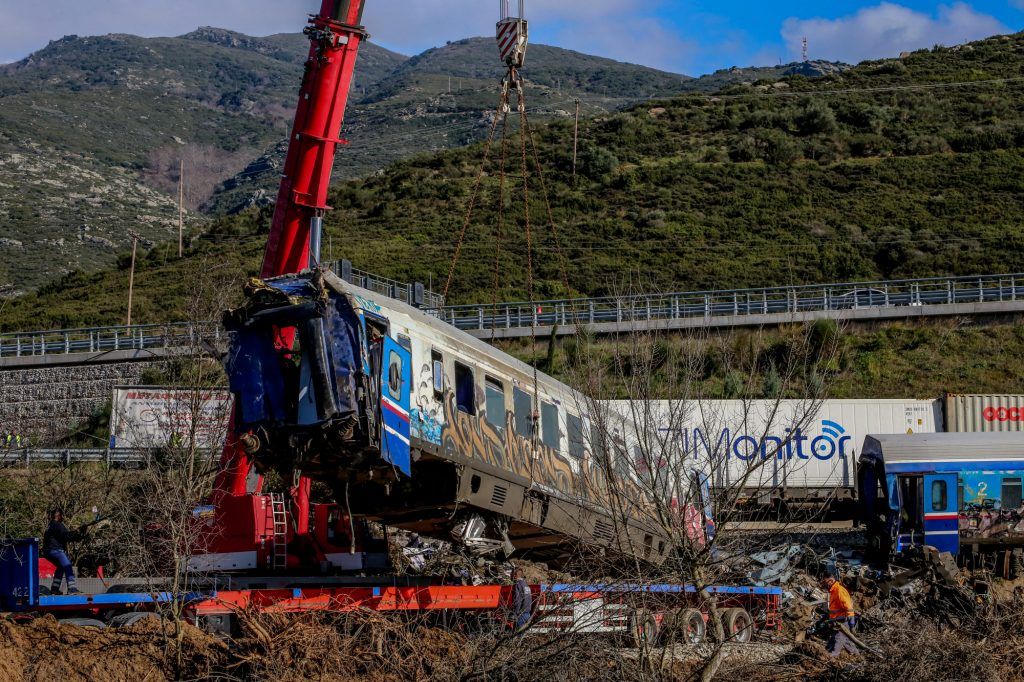 Τέμπη: «Μπαμπά πονούσα, κρύωνα και φοβόμουν»