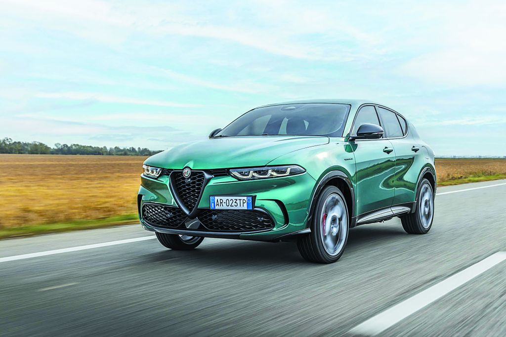 Alfa Romeo: Η TONALE ΜΠΑΙΝΕΙ ΣΤΗΝ ΠΡΙΖΑ