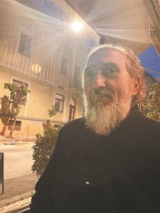 «Στο θέατρο κάνω πρόβα για τη ζωή»