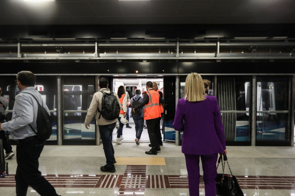 Μετρό Θεσσαλονίκης: Εκανε το πρώτο δρομολόγιο με επιβάτες