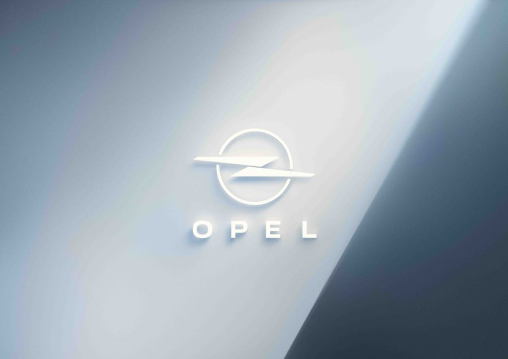 Η Opel αποκάλυψε το νέο της έμβλημα
