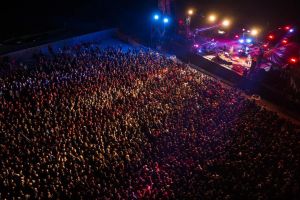 Το ελληνικό… Woodstock «γεννιέται» στο Χιονοδρομικό Κέντρο Καλαβρύτων