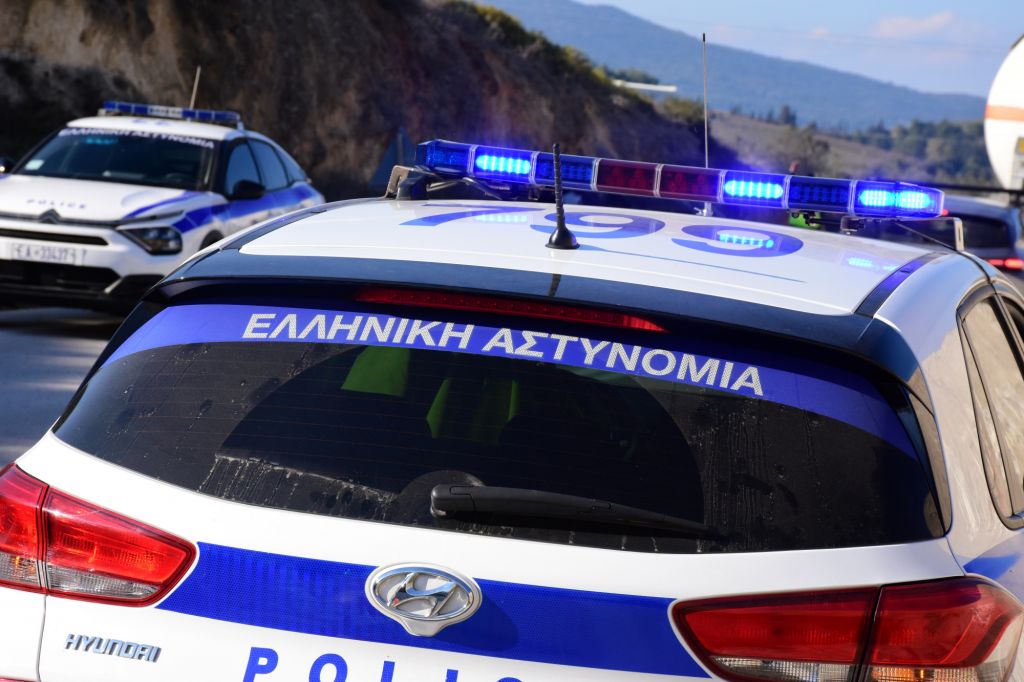 Κινηματογραφική καταδίωξη τα μεσάνυχτα στη Θεσσαλονίκη: Τραυματίστηκε σοβαρά αστυνομικός