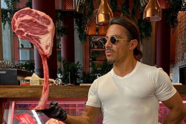 Η τελευταία ζαριά του Salt Bae στη Μύκονο