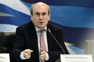 Χατζηδάκης: Πώς συσχετίζεται το market pass με τις φορολογικές δηλώσεις