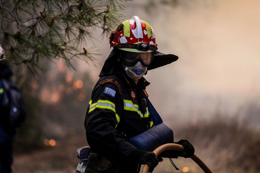 Θεσσαλονίκη: Μεγάλη φωτιά σε αγροτοδασική έκταση στον Ασκό