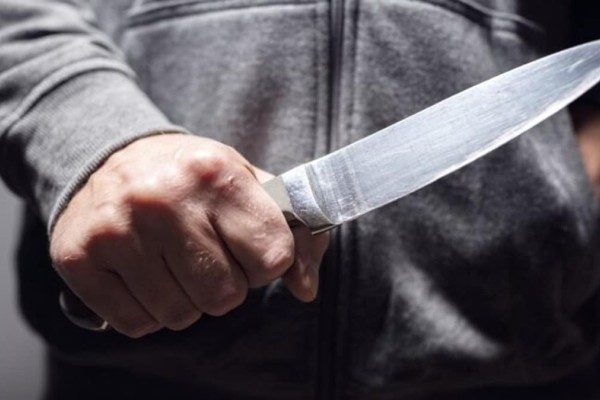 Με έξι μαχαιριές πήγε να σκοτώσει την 25χρονη ο σύντροφός της
