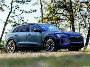 Audi Q8: Φρεσκάρισμα και υβριδική προσθήκη