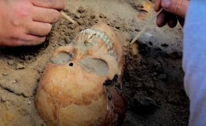 Επιστήμονες λύνουν το μυστήριο με τα θαμμένα βαμπίρ που βρήκαν αρχαιολόγοι