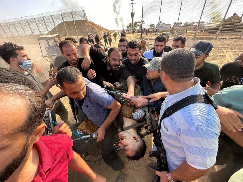 Ισραήλ: Τουλάχιστον 300 οι νεκροί από την επίθεση της Χαμάς και τους αεροπορικούς βομβαρδισμούς στη Γάζα