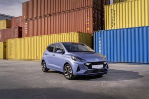 Το νέο Hyundai i10 διαθέτει ανανεωμένη σχεδίαση και νέο εξοπλισμό ασφαλείας