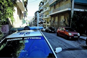 Θάνατος 16χρονης στον Βύρωνα: «Αυτοί έσπρωξαν την κόρη μου στα ναρκωτικά»