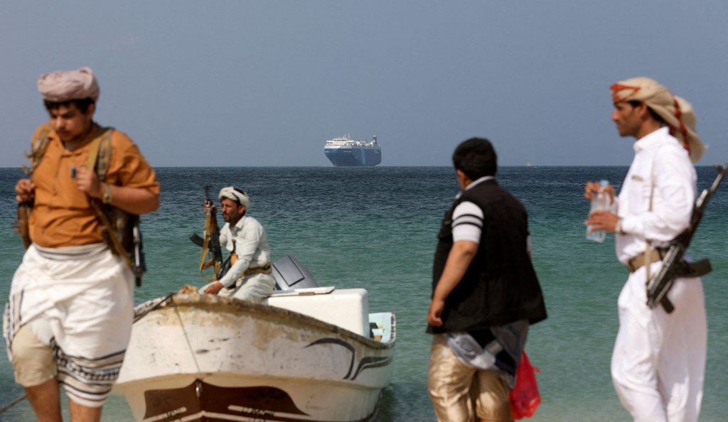 Χούθι: «Ρίξαμε πυραύλους σε εμπορικό πλοίο στην Ερυθρά Θάλασσα – Αγνόησε τρεις προειδοποιήσεις» 