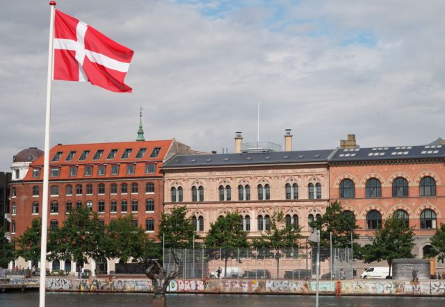 Η Δανία βγάζει τον στρατό στο δρόμο – Θα φυλά εβραικές τοποθεσίες