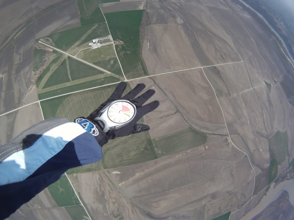 Πήγε για skydiving και ξέχασε να φορέσει αλεξίπτωτο – «Ω Θεέ μου, όχι!»