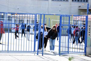 Σε έξαρση o κοροναϊός – Με 11 μέτρα θα ανοίξουν τα σχολεία τη Δευτέρα