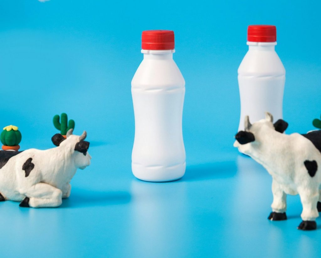 Η συσκευασία ελληνικού γάλακτος που εξόργισε τα ακροδεξιά τρολ – «Καταργούν την μητρότητα»