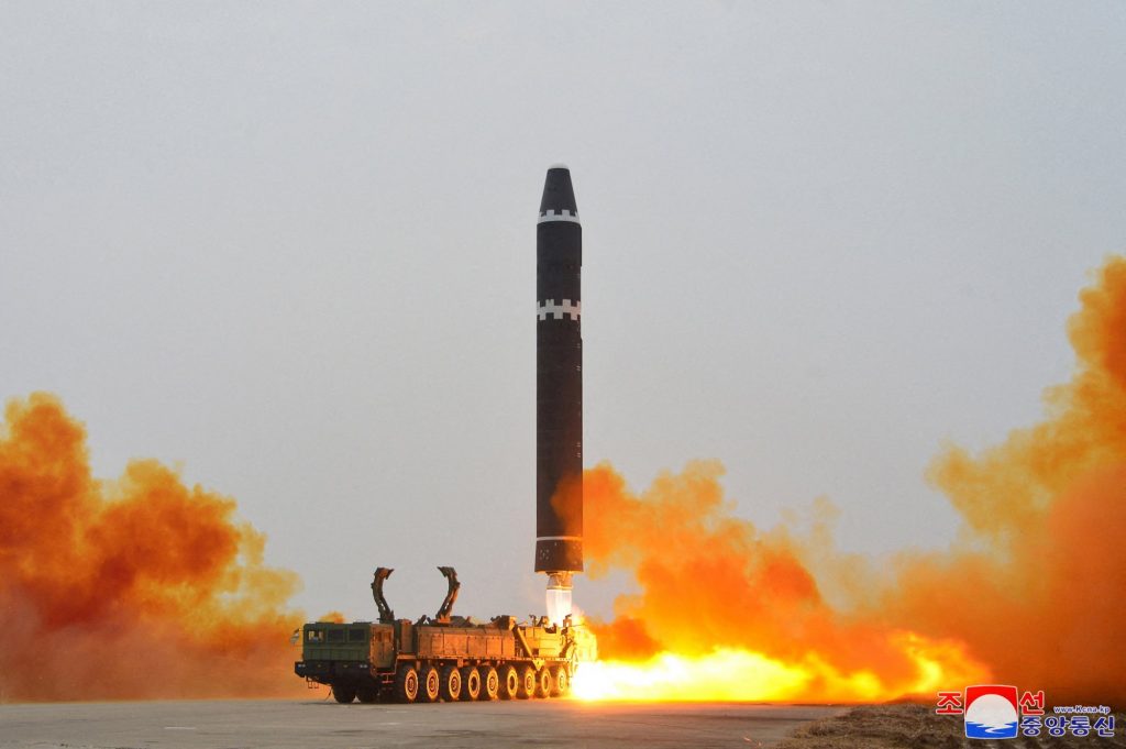 Οι ΗΠΑ καταδικάζουν την εκτόξευση βαλλιστικών πυραύλων από τη Βόρεια Κορέα