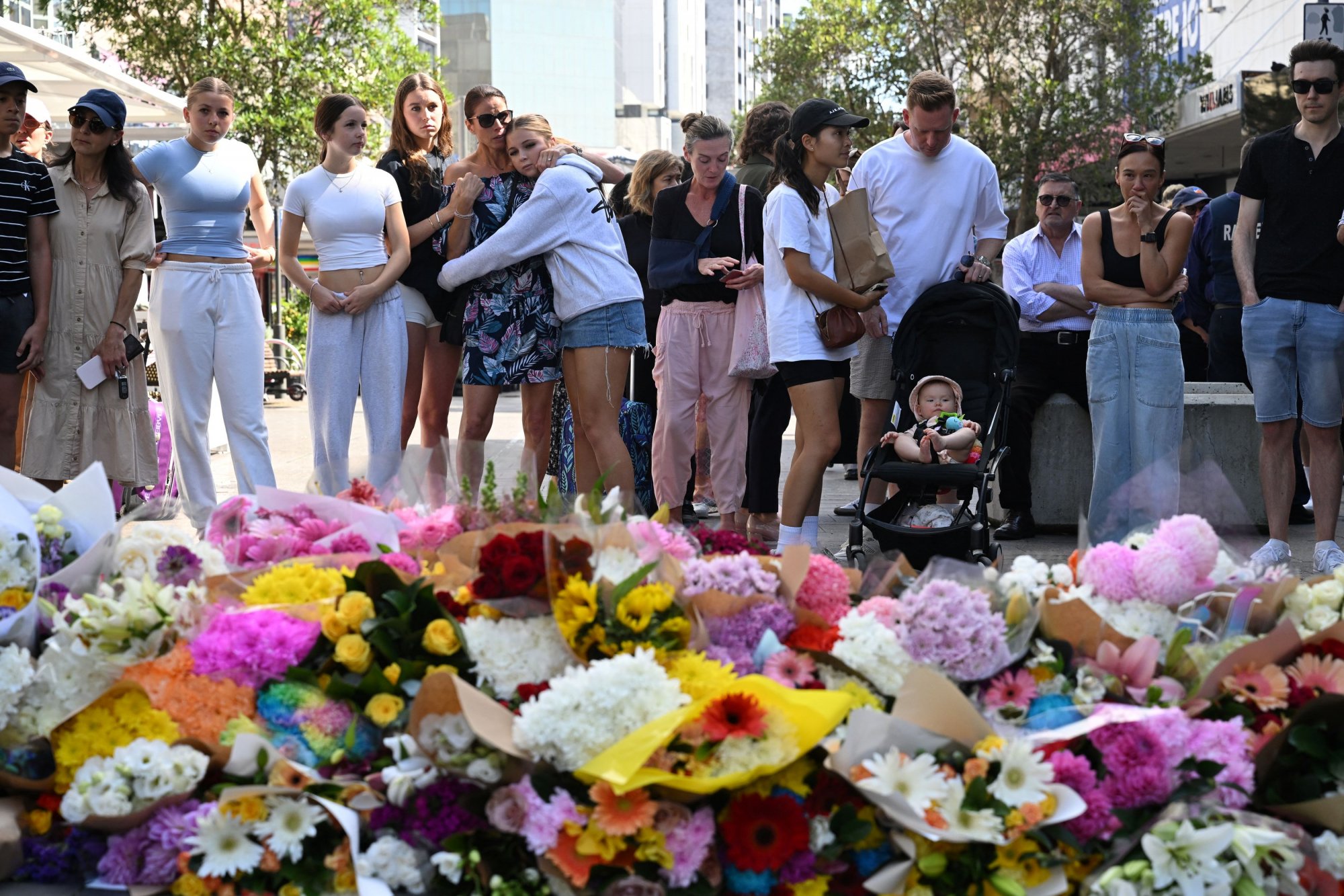 Σοκαρισμένο το Σίδνεϊ μετά την επίθεση στο εμπορικό κέντρο – Τι γνωρίζουν οι Αρχές για τον δράστη