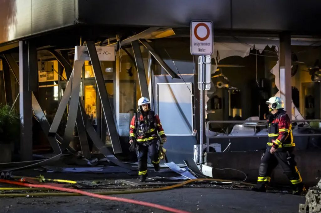 Δύο νεκροί και έντεκα τραυματίες από πυρκαγιά σε υπόγειο πάρκινγκ