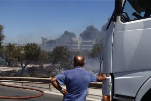 Δύσκολη η διαχείριση της φωτιάς στο Κορωπί λέει πυρομετεωρολόγος