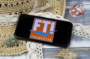 Πτώχευση FTI: 150.000 ακυρώσεις προκρατήσεων – Ακάλυπτοι χιλιάδες τουρίστες
