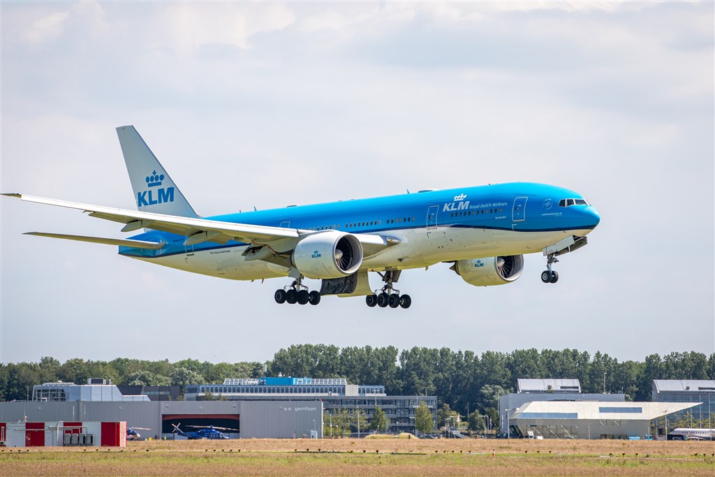 Boeing: Θρίλερ σε πτήση της KLM – Αεροπλάνο επέστρεψε εκτάκτως στο Άμστερνταμ λόγω βλάβης