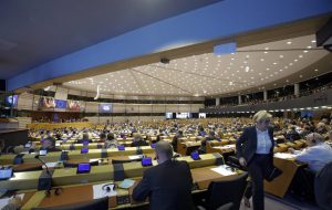 Ευρωεκλογές 2024: Το διακύβευμα της ευρωκάλπης – Η επόμενη μέρα για την ΕΕ