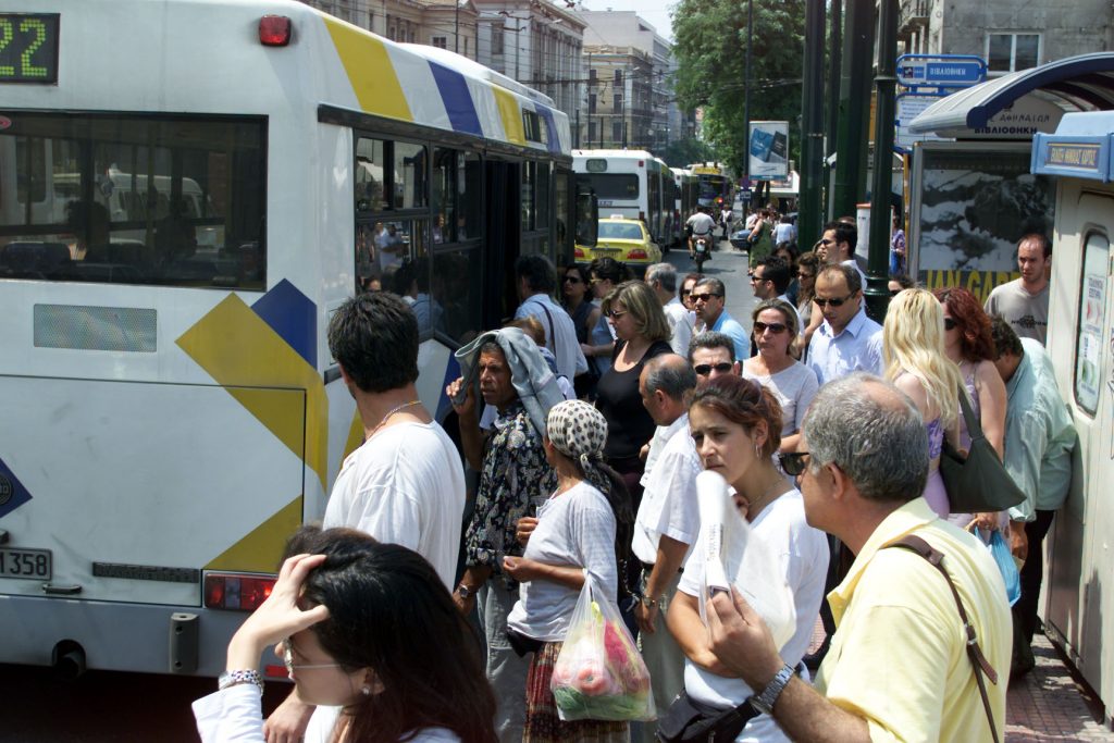 Η απάντηση του ΟΣΥ στις καταγγελίες επιβατών ότι δεν υπάρχει κλιματισμός στα λεωφορεία εν μέσω καύσωνα