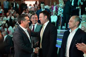 ΣΥΡΙΖΑ: «Περήφανος» για την ιστορία της παράταξης του ο Κασσελάκης εύχεται «καλή αρχή» στον Τσίπρα