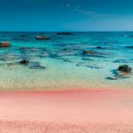 Ροζ άμμος Κρήτης και βότσαλα Σκιάθου… από €2,99