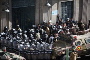 Πραξικόπημα στη Βολιβία – «Παράτυπες κινητοποιήσεις του στρατού» καταγγέλλει ο πρόεδρος