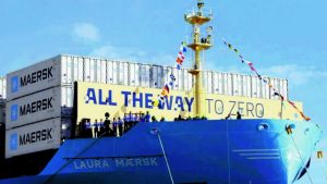 MAERSK: Στροφή προς τα πλοία με καύσιμο LNG