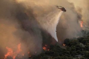 Φωτιά στο Φαλακρό Δράμας: Συνεχίζει να καίει από την Τετάρτη – Ενισχύονται οι πυροσβεστικές δυνάμεις