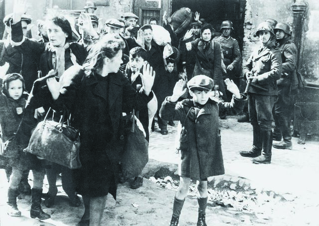 200 εκατ. ευρώ αποζημίωση σε εν ζωή θύματα των Ναζί;