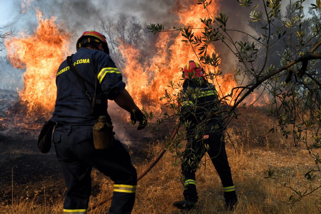 Πολύ υψηλός κίνδυνος φωτιάς την Κυριακή σε πέντε περιφέρειες