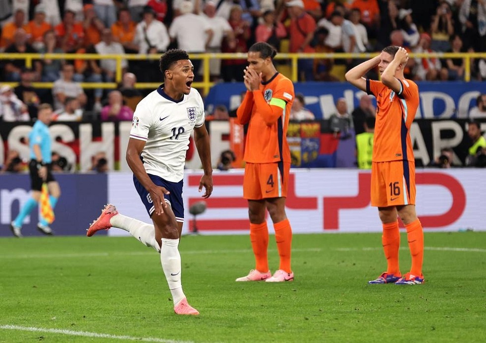 Ολλανδία – Αγγλία 1-2: Ο Γουότκινς έστειλε την Αγγλία στον τελικό με γκολάρα στο 90′