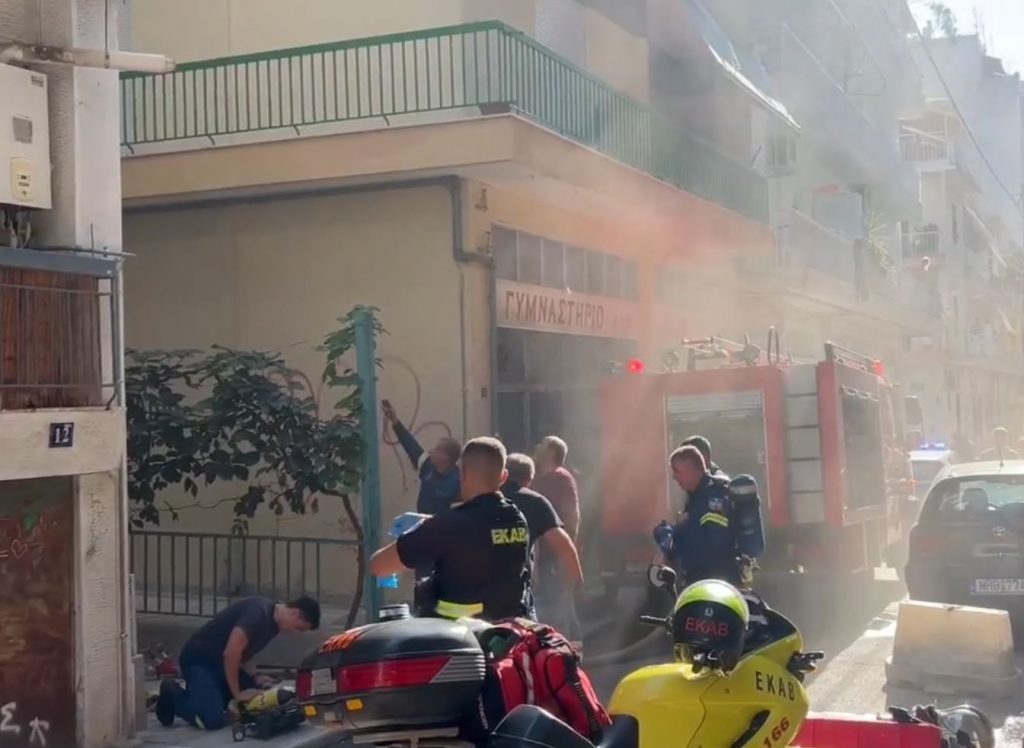 Φωτιά στη Θεσσαλονίκη: Τραγικός θάνατος 91χρονης – Οι πυροσβέστες την βρήκαν πίσω από την κλειδωμένη πόρτα