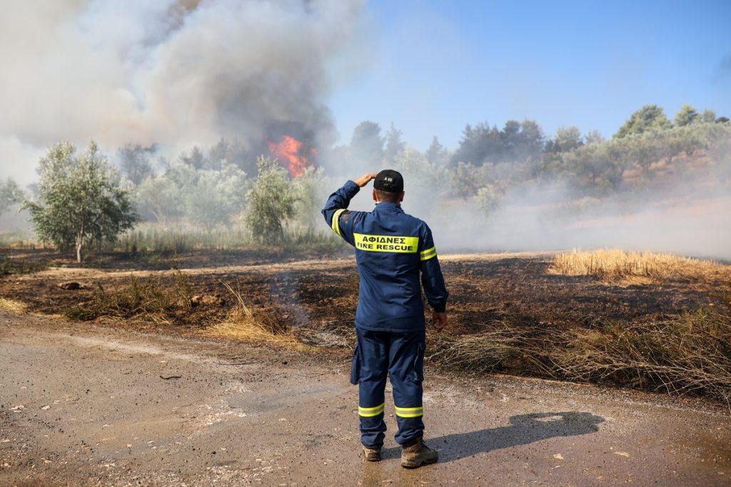 Φωτιά στο Ηράκλειο – Μεγάλη πυροσβεστική επιχείρηση