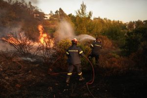 Μήνυμα του Ολυμπιακού για τη φωτιά στην Αττική: «Οι σκέψεις όλων μας σε όσους δίνουν ηρωικές μάχες με τις πυρκαγιές»