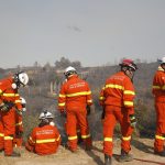 Φωτιά στην Αττική: Καταγγέλλουν ότι άφησαν πυροσβέστες για 2 μέρες χωρίς πόσιμο νερό και φαγητό