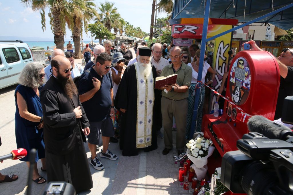 Τραγωδία στο λούνα παρκ: «Έχω έγγραφα με απευθείας αναθέσεις από τον δήμο» καταγγέλλει ο πατέρας του 19χρονου