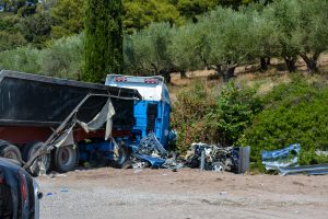 Τροχαίο στη Μεσσηνία: Ελεύθερος με περιοριστικούς όρους ο 39χρονος οδηγός της νταλίκας