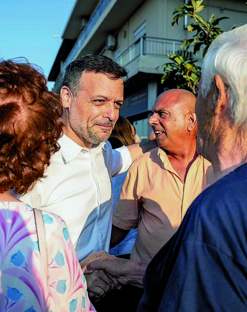 Βολές σε ΝΔ αλλά και κριτική στο ΠΑΣΟΚ