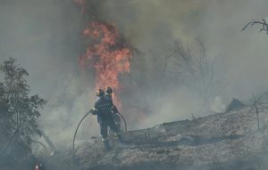 Φωτιά στην Αττική: Ανεξέλεγκτος ο πύρινος εφιάλτης – Χτυπάει ασταμάτητα το 112 – Συνεχείς εκκενώσεις – Όλες οι εξελίξεις