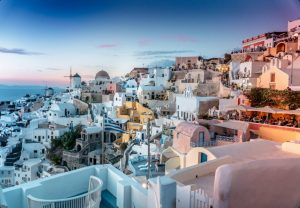 Σαντορίνη: Αφιέρωμα του CNN στην «χειρότερη σεζόν» του δημοφιλέστερου ελληνικού νησιού