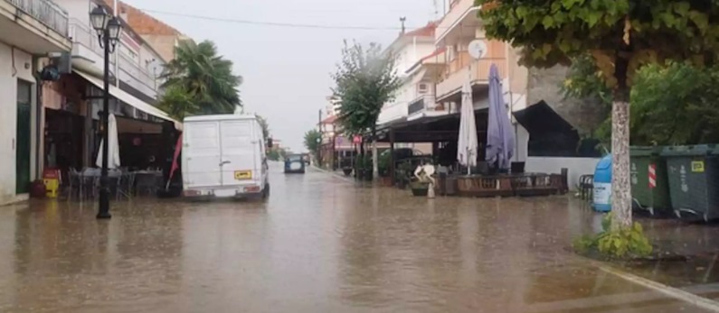 Κοζάνη: Έντονη χαλαζόπτωση, βροχές και πλημμύρες