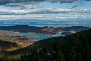 Λειψυδρία: Ανησυχία στον θεσσαλικό κάμπο – Σε κίνδυνο η λίμνη Πλαστήρα από την υπεράντληση υδάτων