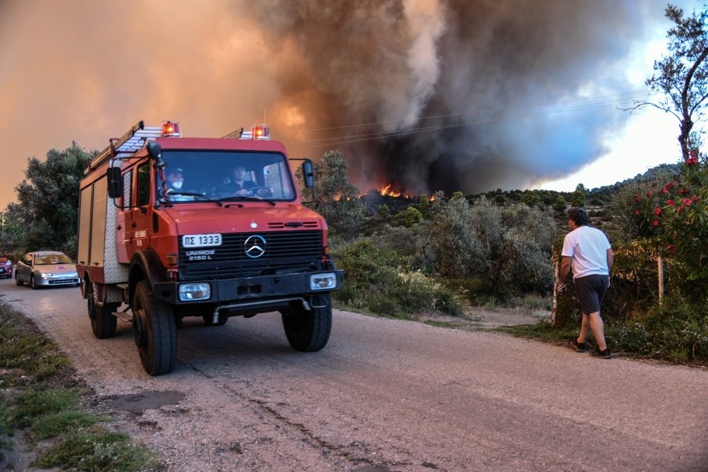 Αποκτώνται 414 νέα πυροσβεστικά οχήματα – «Επιβεβλημένη ανάγκη ανανέωσης του στόλου», λέει ο Κικίλιας