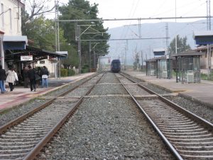 Λιβαδειά: Τρένο έσερνε γυναίκα που πιάστηκε στις πόρτες – Δεν είχε προλάβει να αποβιβαστεί